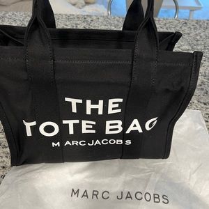 Medium Marc Jacobs The Tote Bag